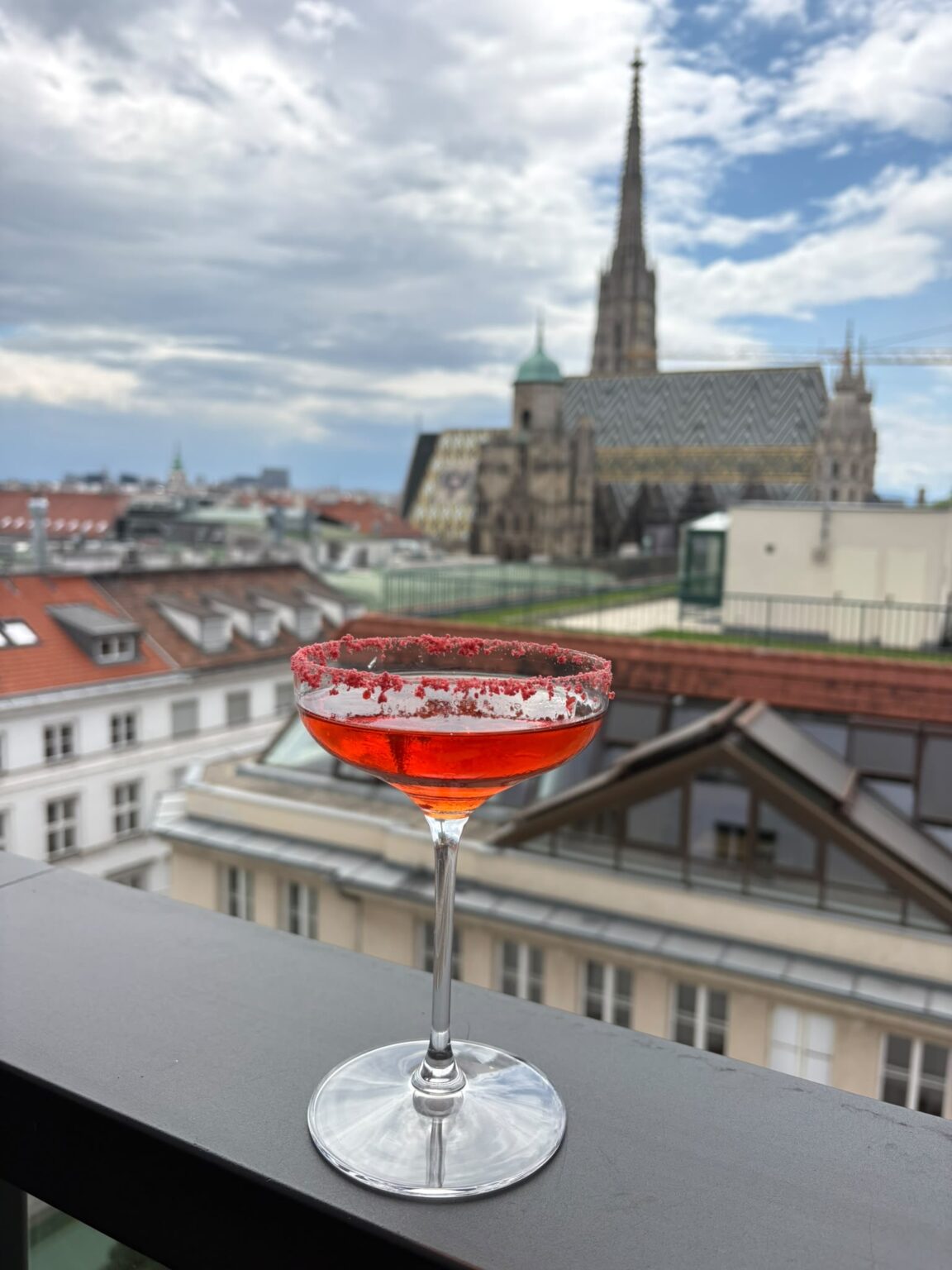Lamee Rooftop Bar